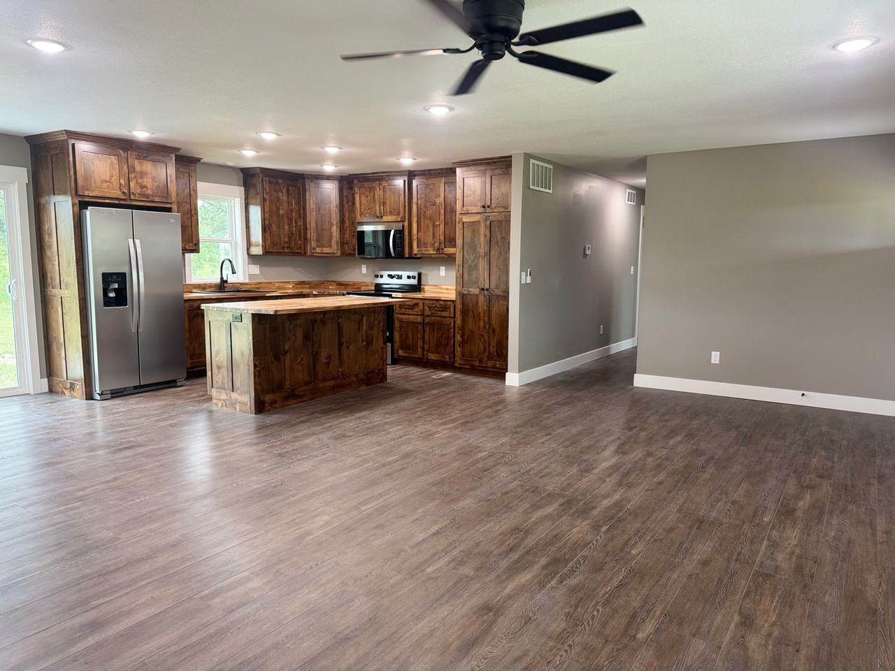 3655 Apel Rd - Photo 7 of 34