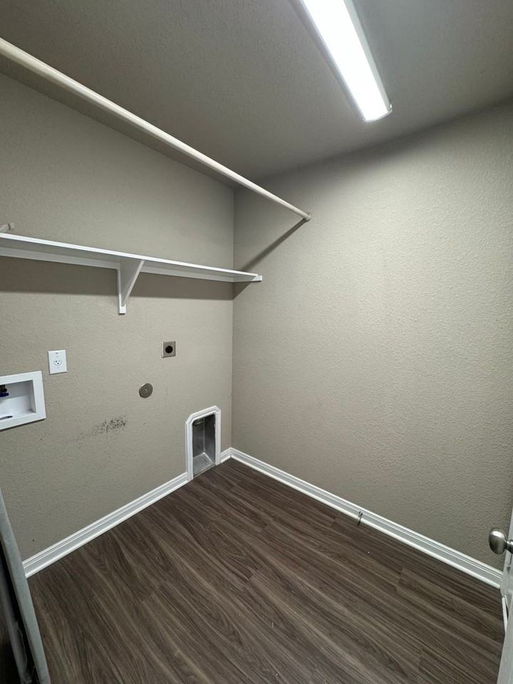 3012 Samson Dr - Photo 6 of 16