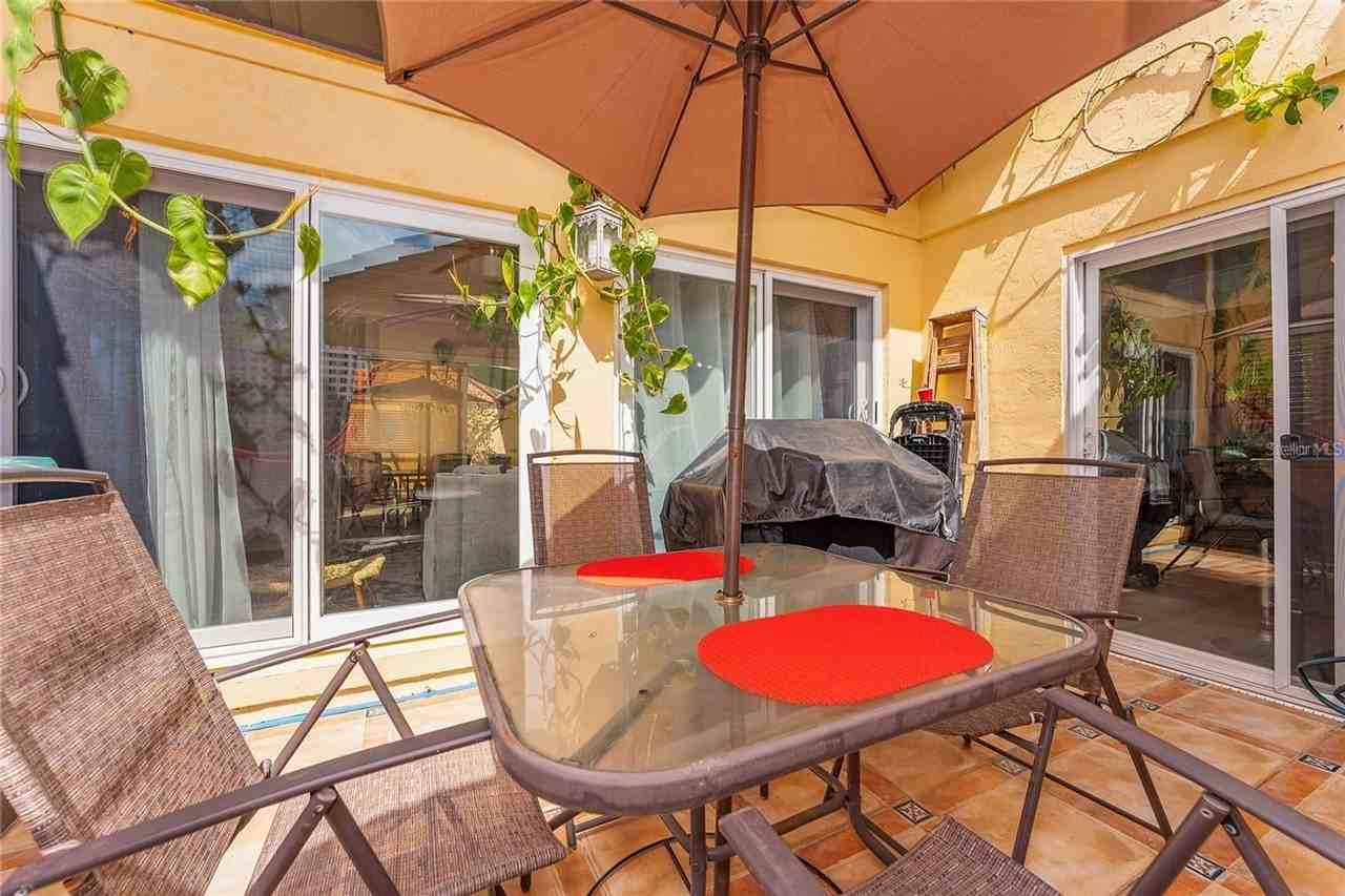 5053 Maui Cir #14 - Photo 4 of 19