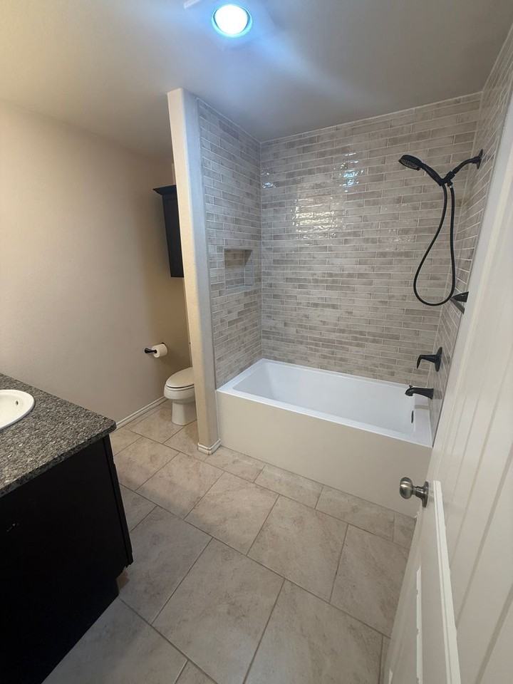 7015 34th Pl - Photo 5 of 13
