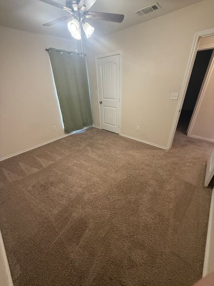 7015 34th Pl - Photo 7 of 13