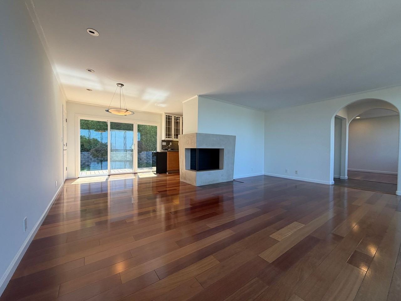 800 Buckland Ave - Photo 4 of 26