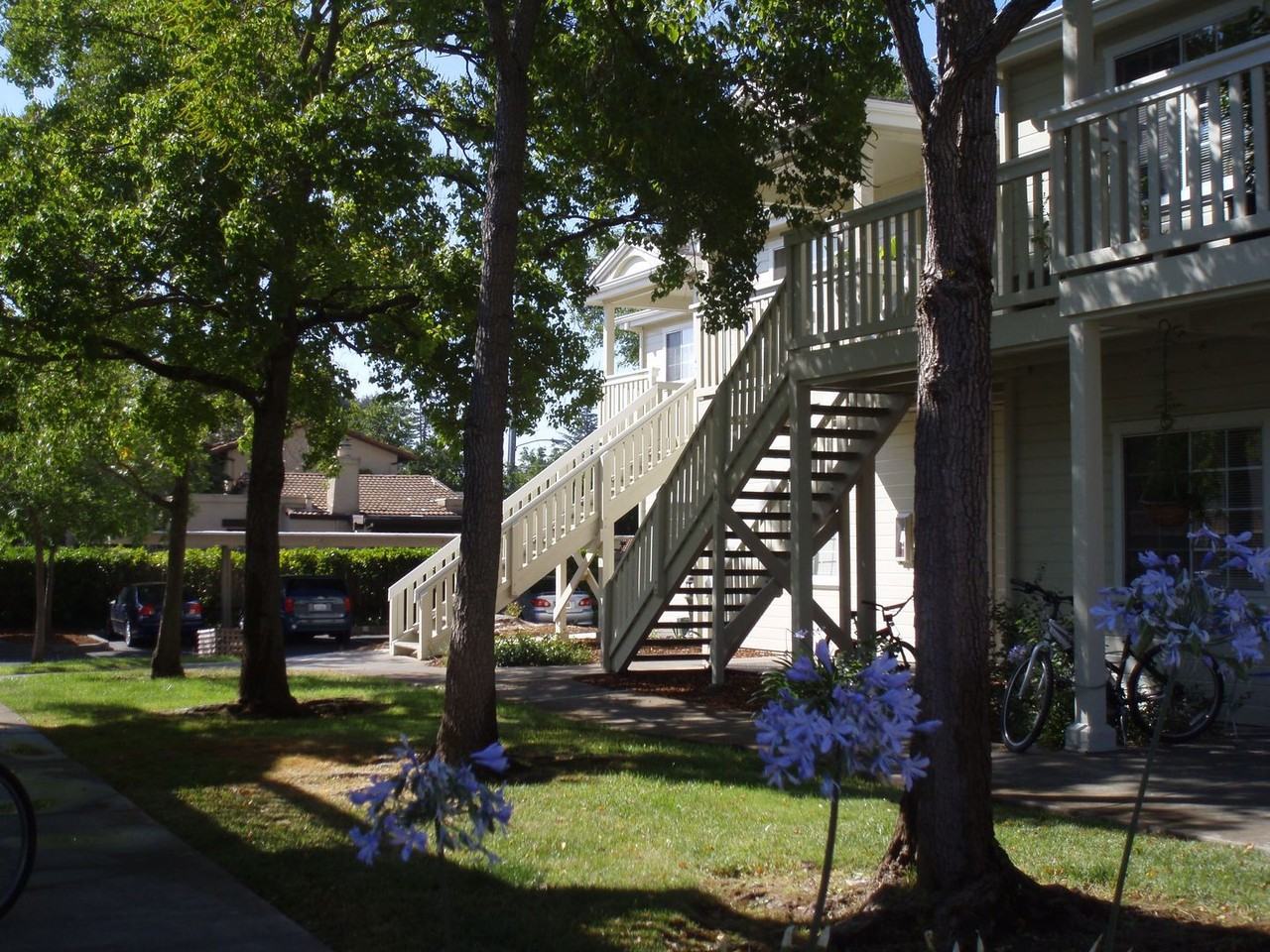 208 Tuscany Pl - Photo 4 of 4