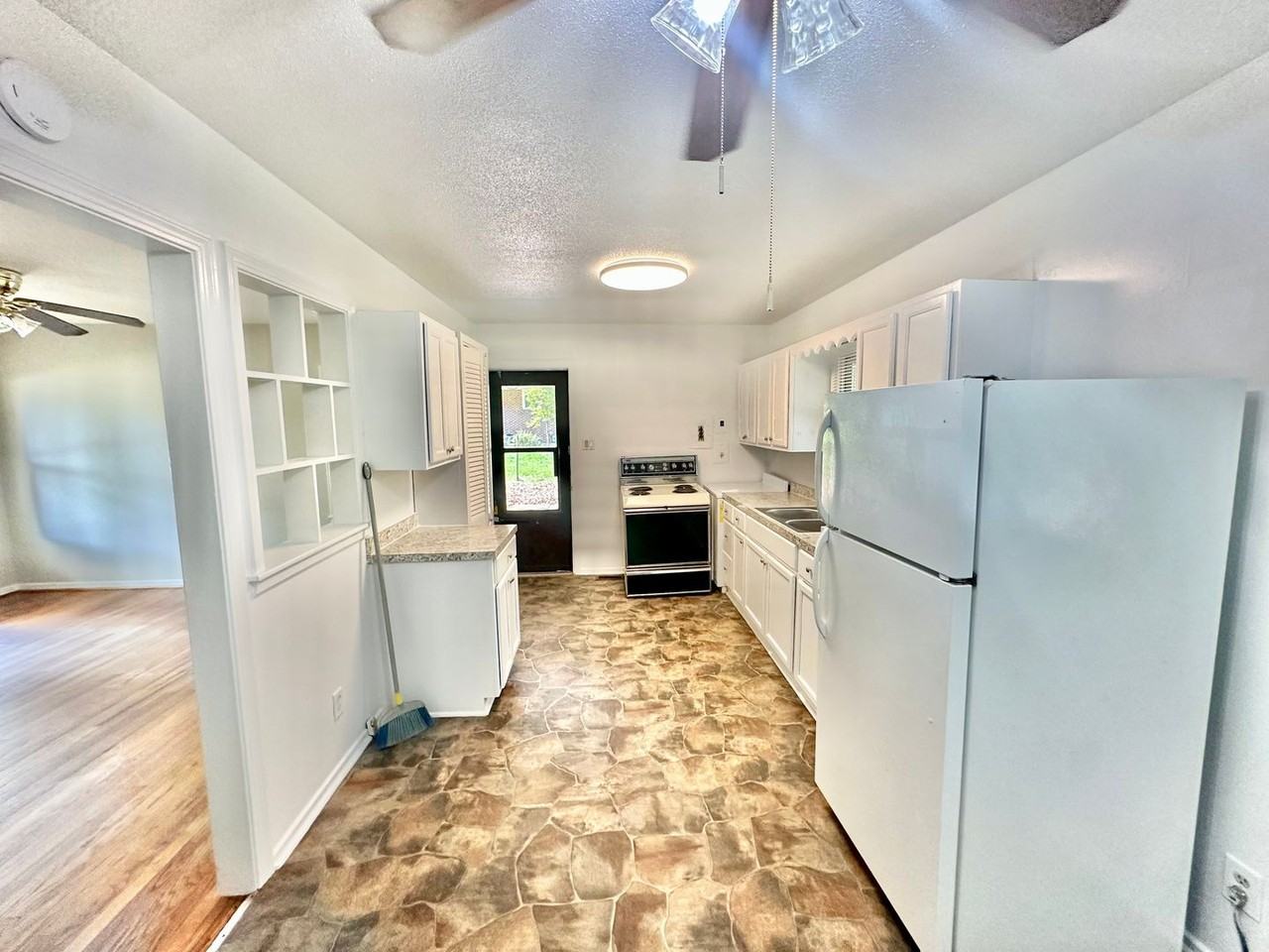 1644 Nicholson Ave - Photo 3 of 16
