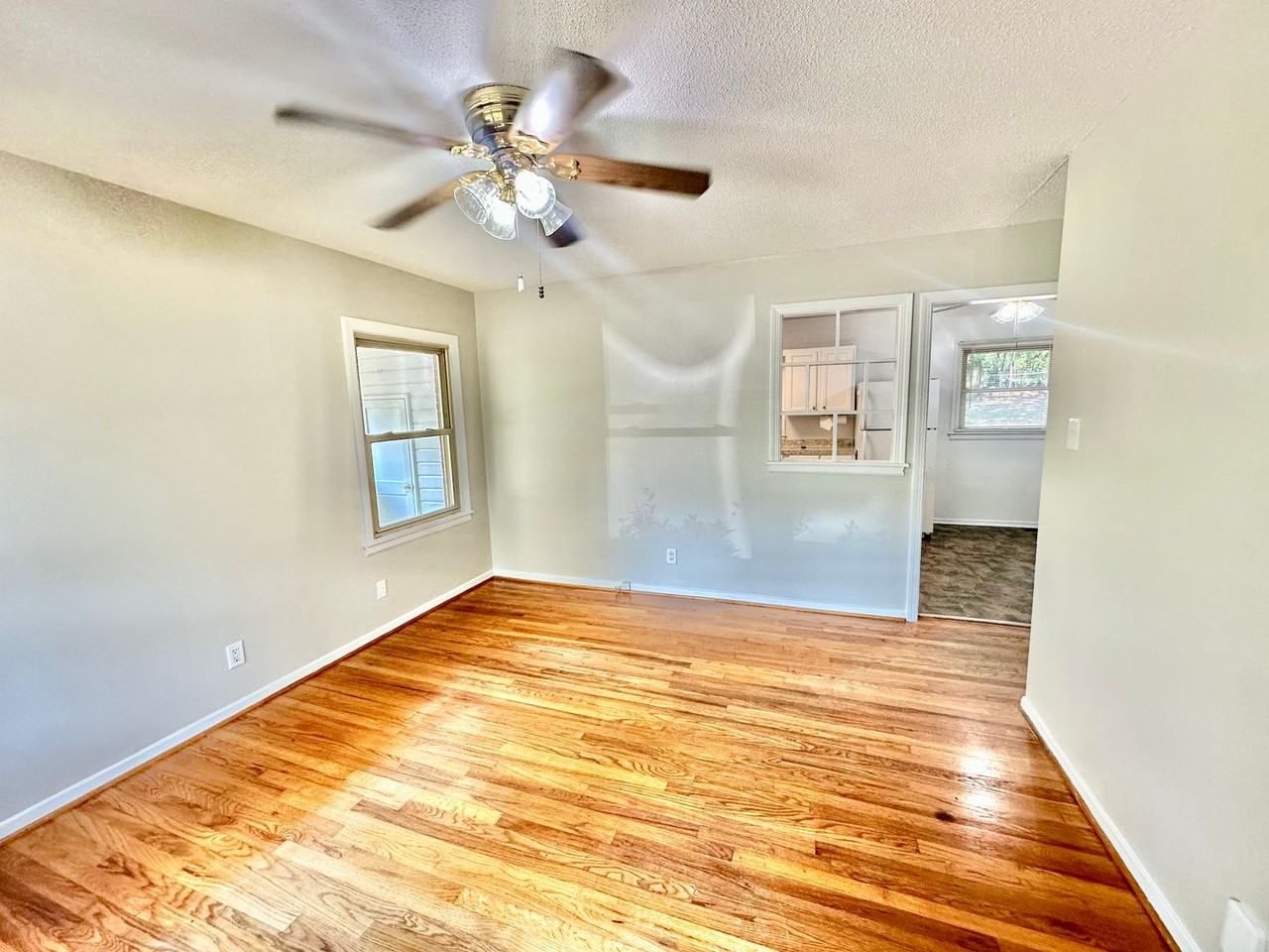 1644 Nicholson Ave - Photo 6 of 16