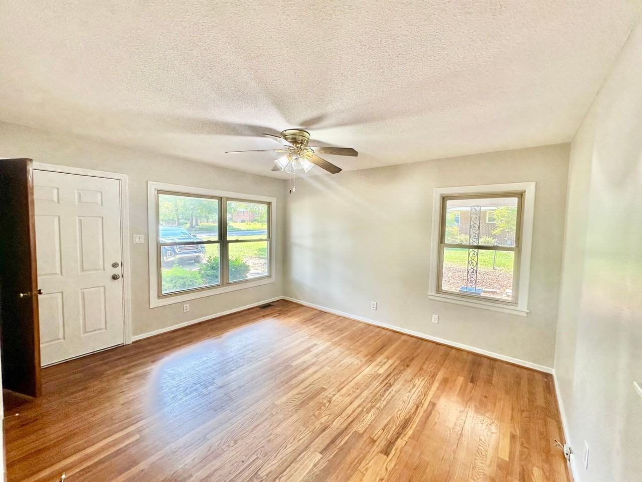1644 Nicholson Ave - Photo 7 of 16
