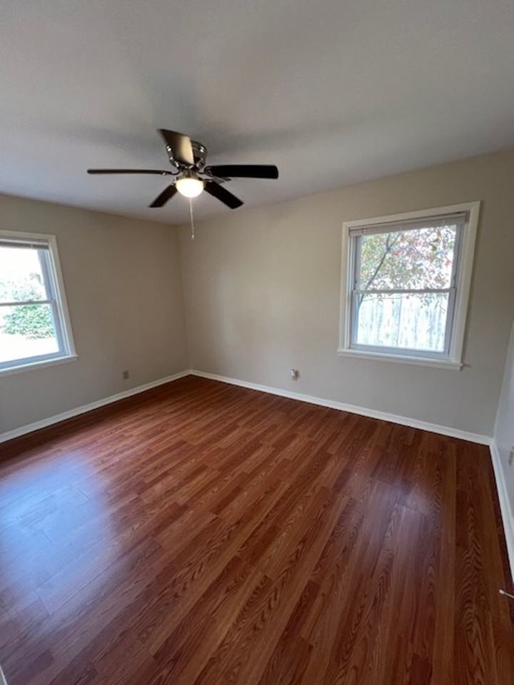 810 Woodlawn Ave - Photo 6 of 20