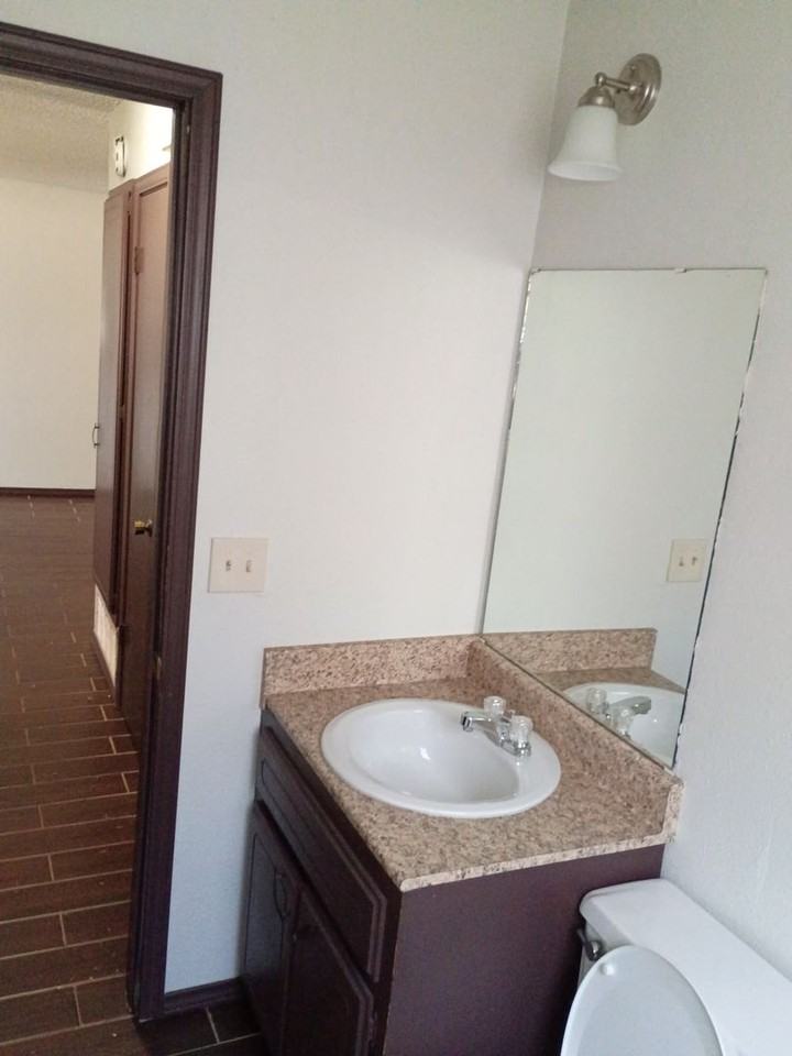 306 W Michael Dr - Photo 7 of 17