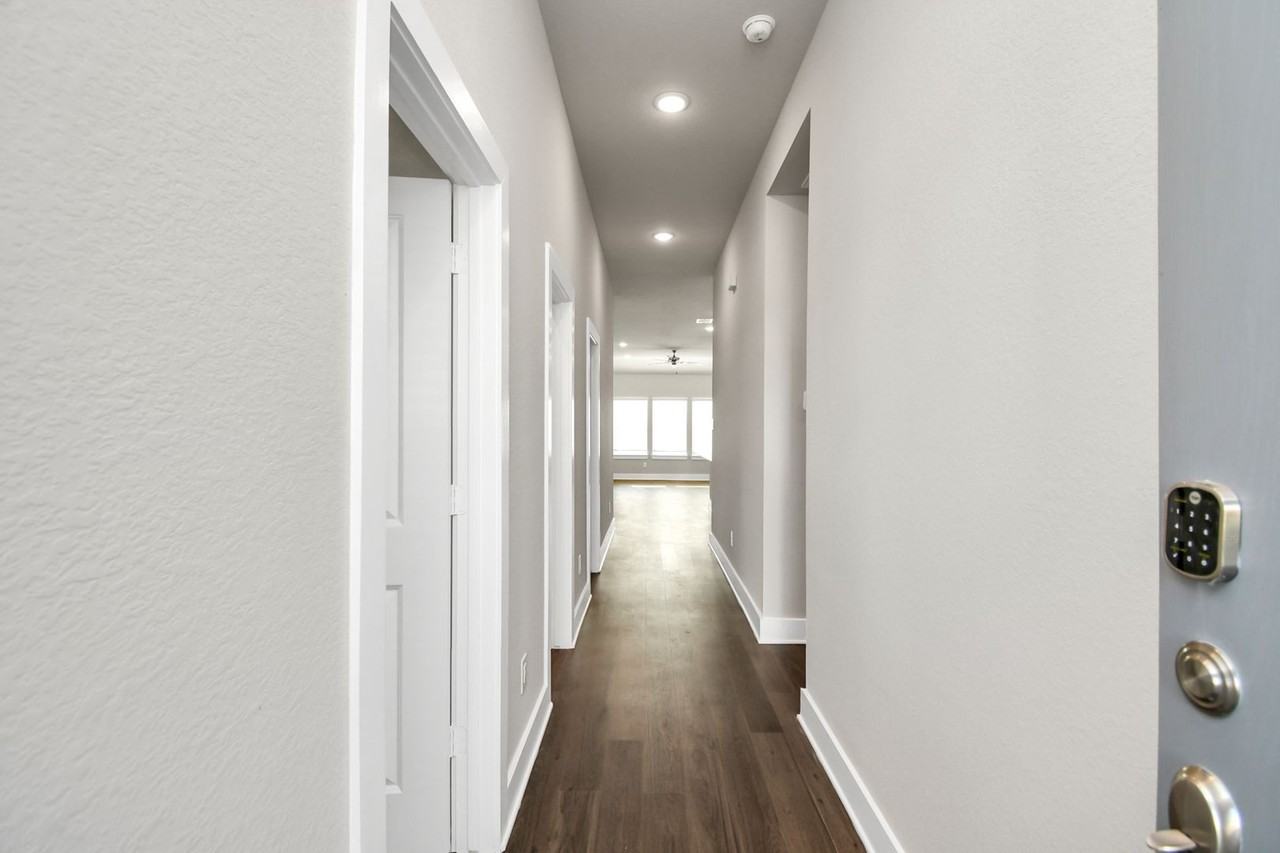 10507 Wildflower View Dr - Photo 5 of 38