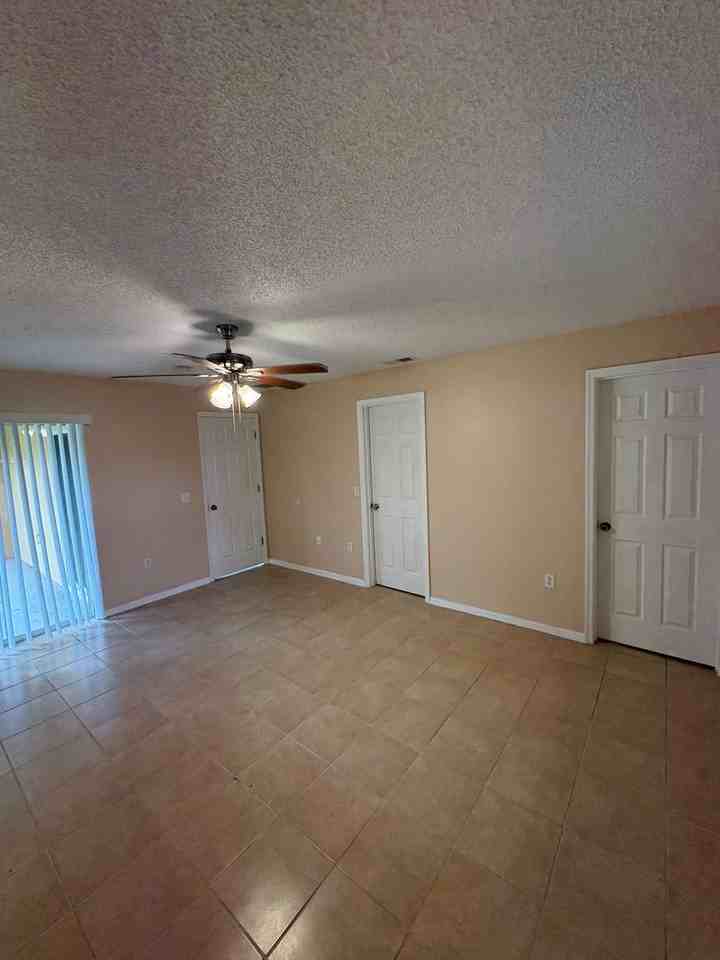 64 Cordona Dr #B - Photo 7 of 24