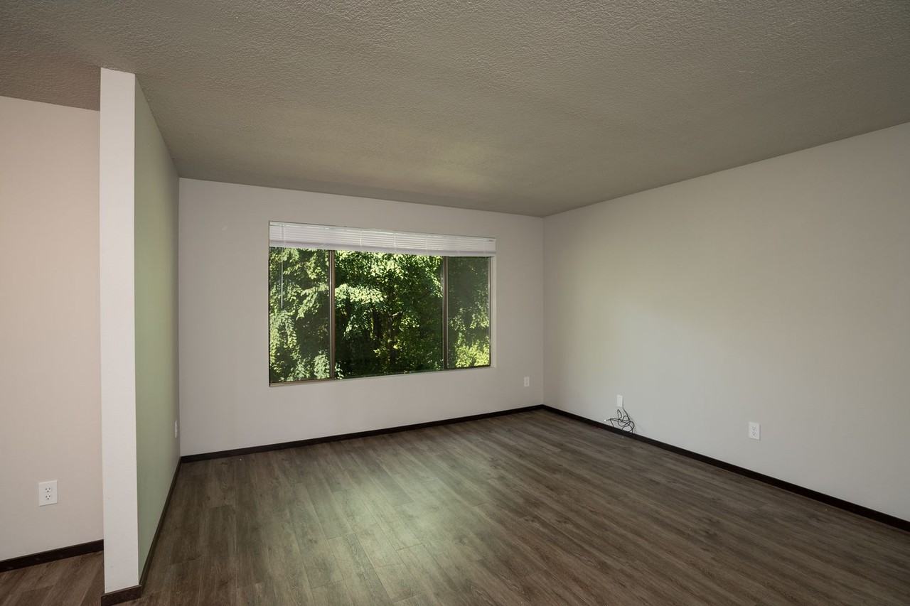 219 Lodean Dr Apt A - Photo 4 of 16