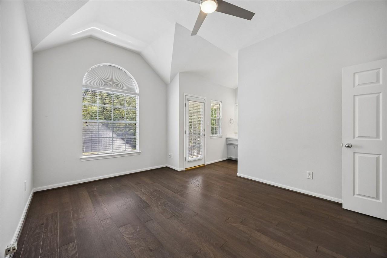 1212 W Alabama St - Photo 3 of 13