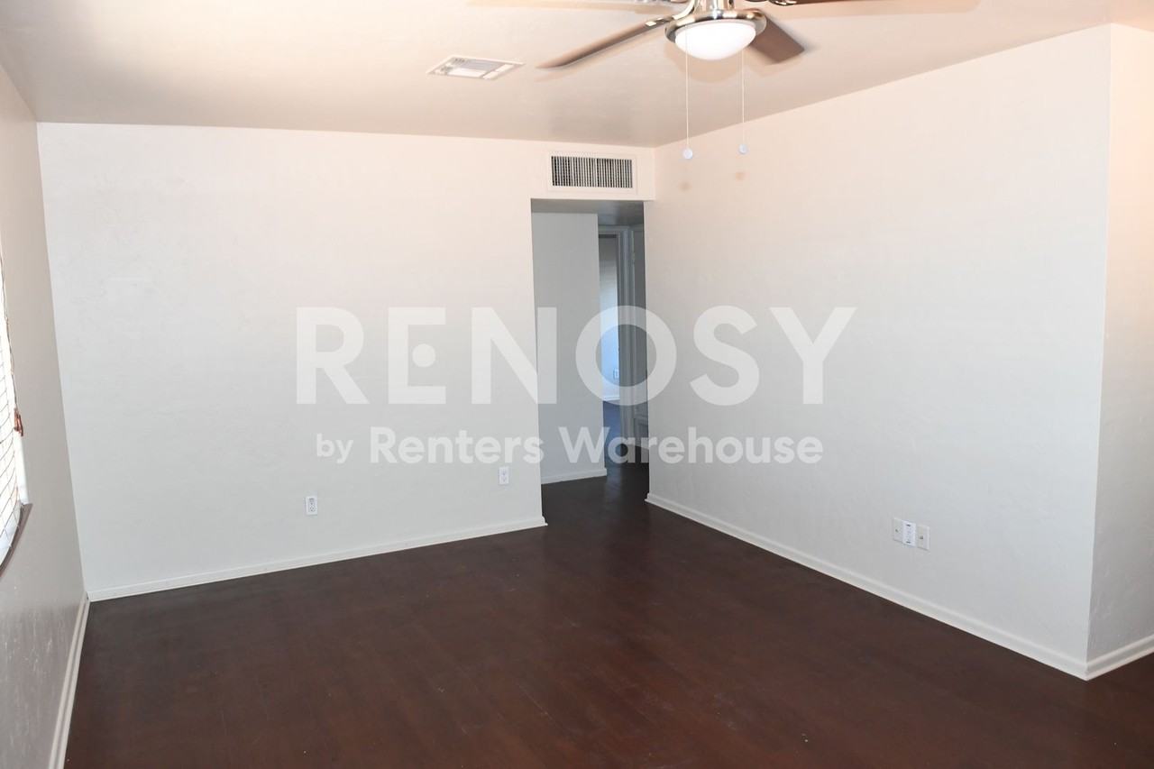 2145 E Osborn Rd - Photo 4 of 11