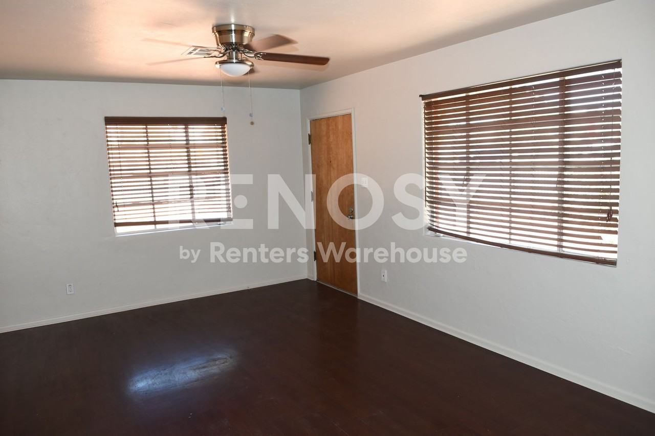 2145 E Osborn Rd - Photo 5 of 11
