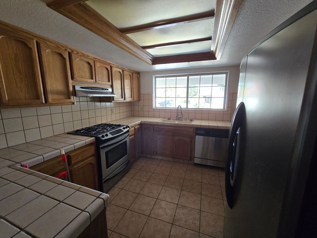 905 Cimarron Ct - Photo 4 of 11