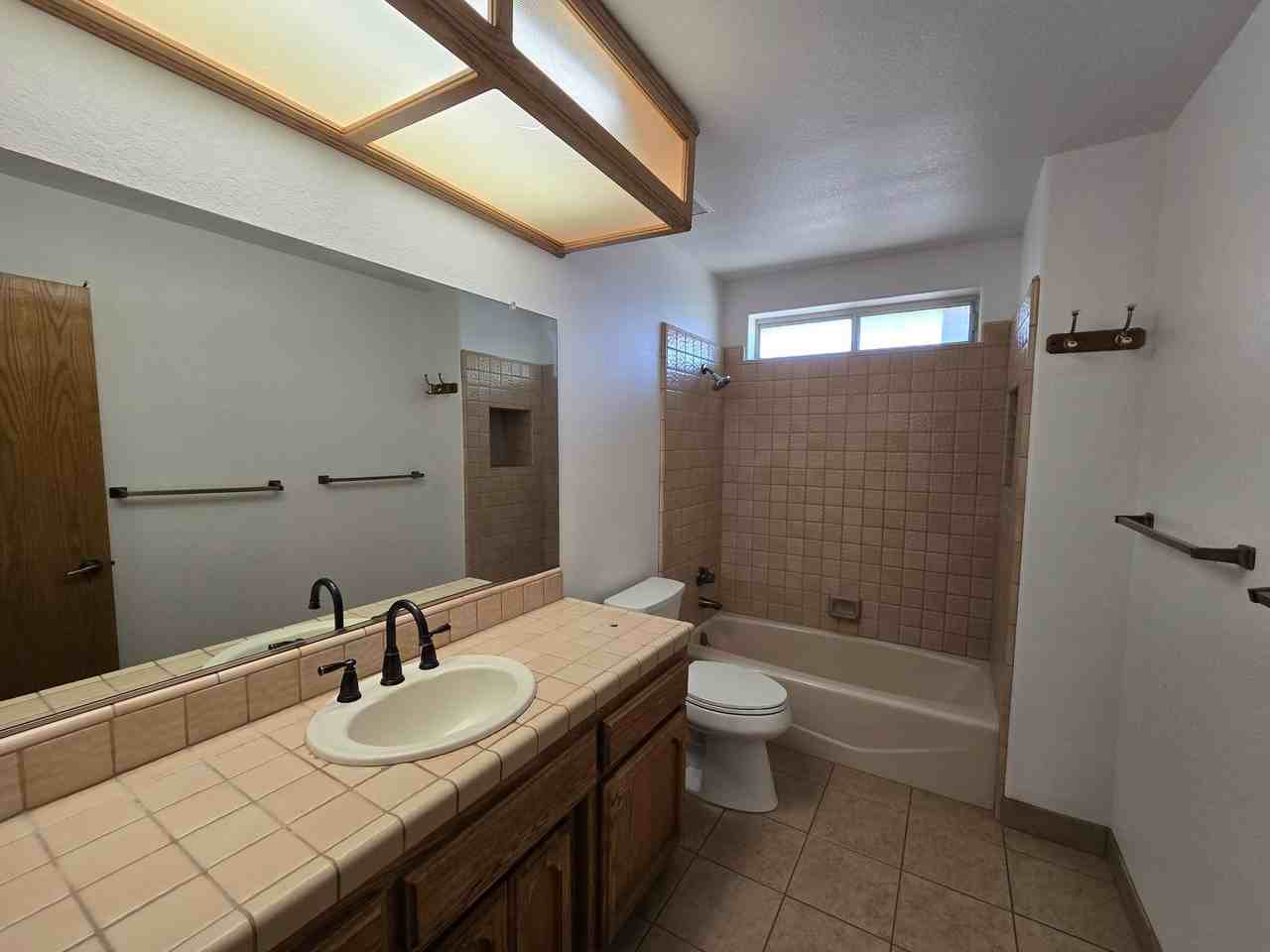 905 Cimarron Ct - Photo 7 of 11