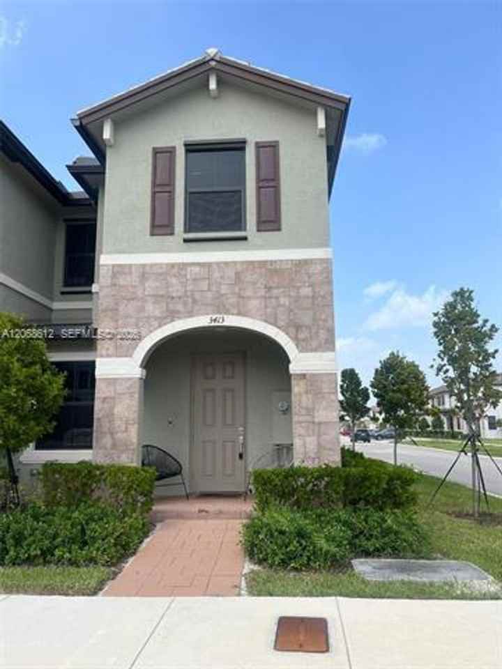 3413 3413 W 113th St th 3413 - Photo 2 of 6