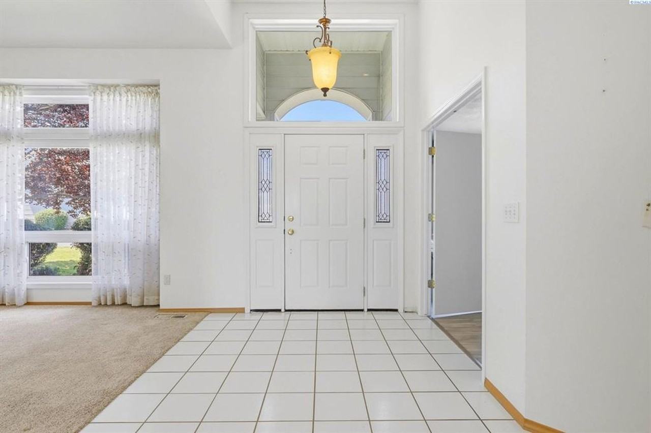 2915 Sonoran Ct - Photo 7 of 45