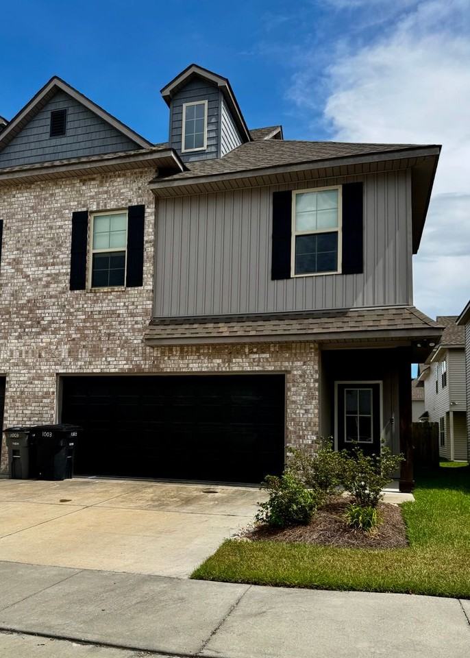 1003 Bengal Crossing Ave - Photo 2 of 32