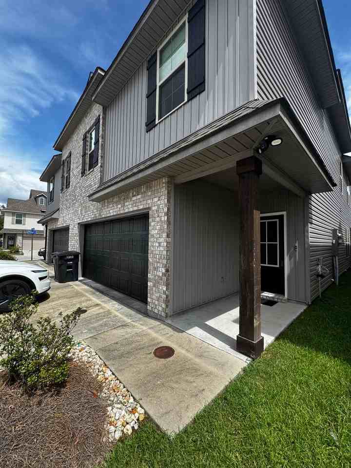 1003 Bengal Crossing Ave - Photo 3 of 32