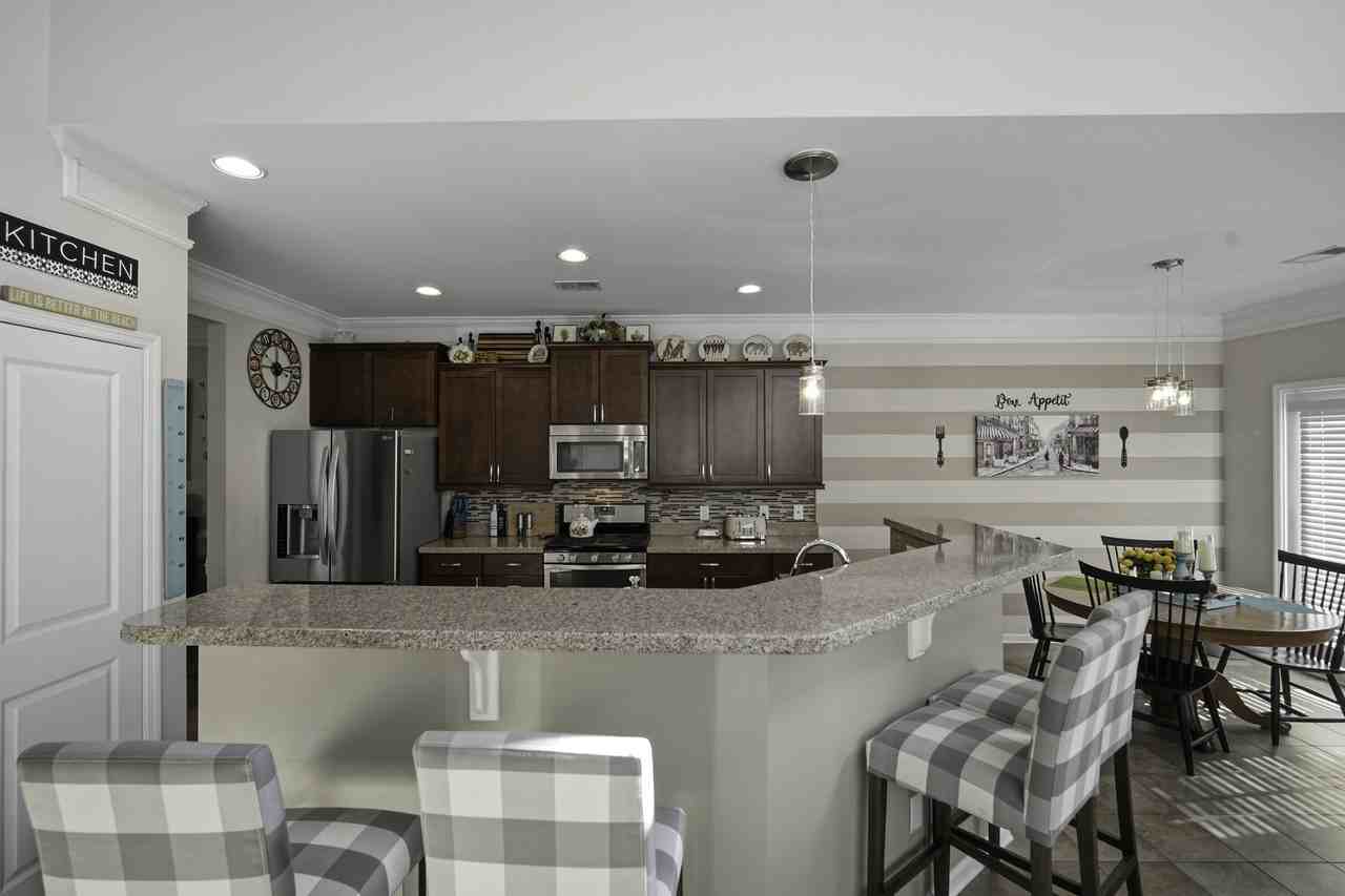 225 Urbano Ln - Photo 6 of 47