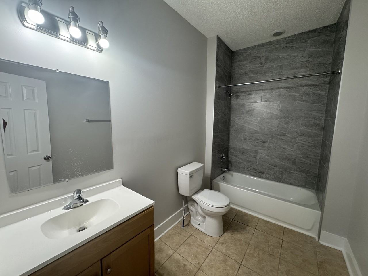 66 Amherst St - Photo 7 of 15