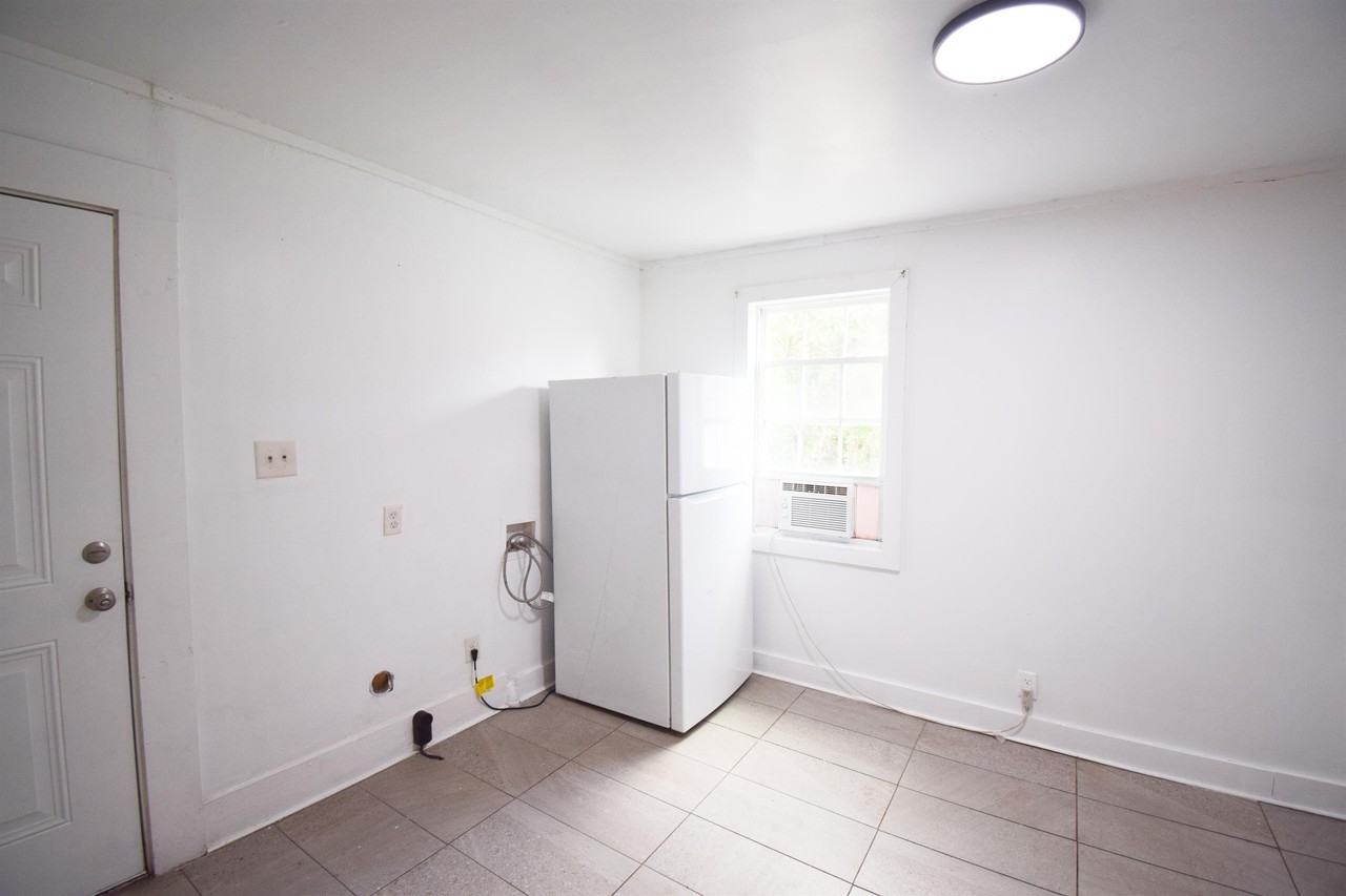 2716 Sunrise St - Photo 3 of 16