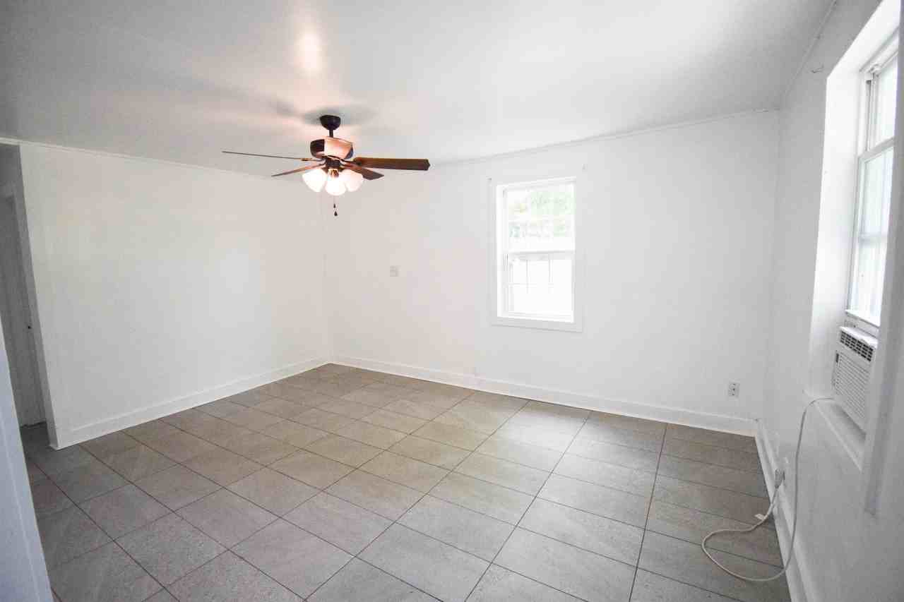2716 Sunrise St - Photo 4 of 16