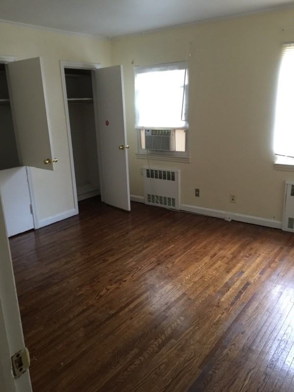 560 Clubhouse Rd - Photo 2 of 8