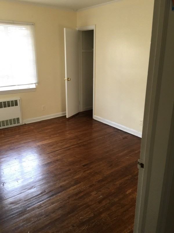 560 Clubhouse Rd - Photo 3 of 8