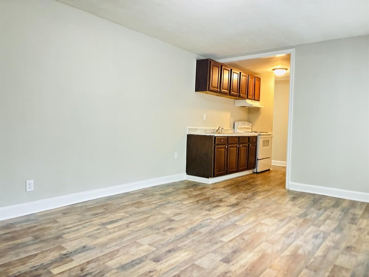 602 Park Ave - Photo 5 of 21