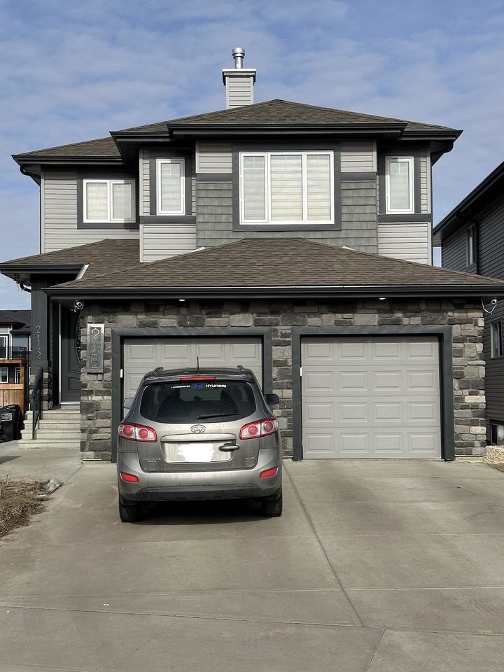 2142 57 St Sw - Photo 2 of 48