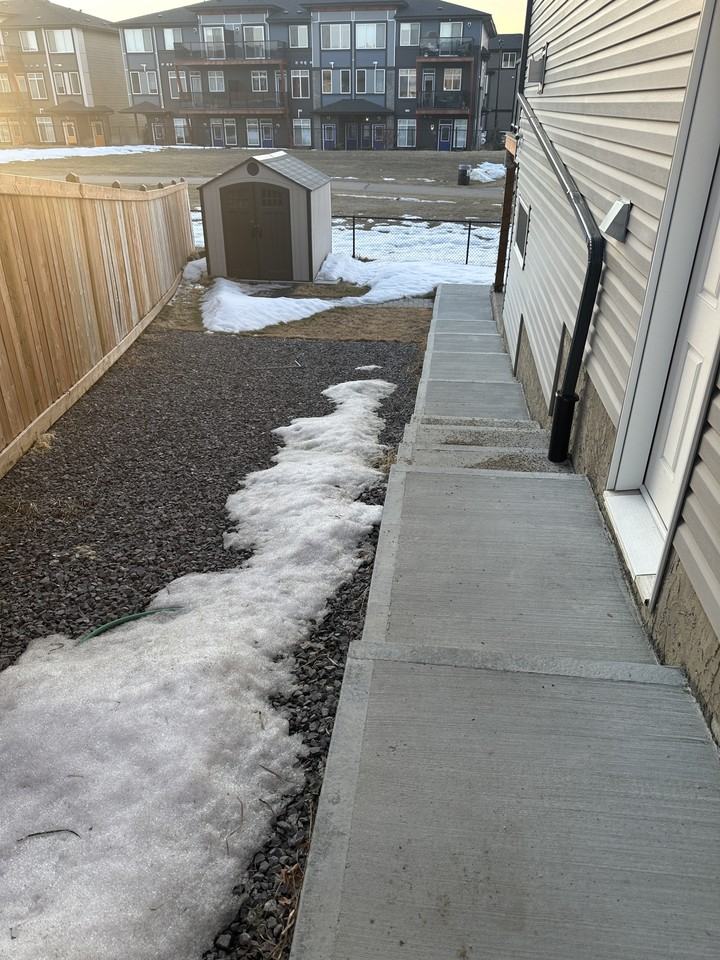 2142 57 St Sw - Photo 3 of 48
