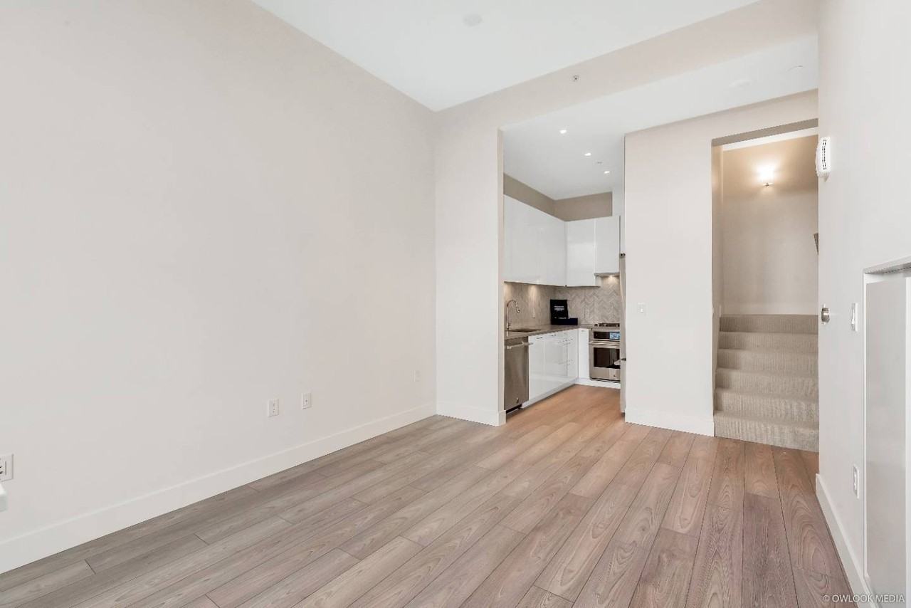 3559 E Kent Ave North #TH3 - Photo 5 of 15
