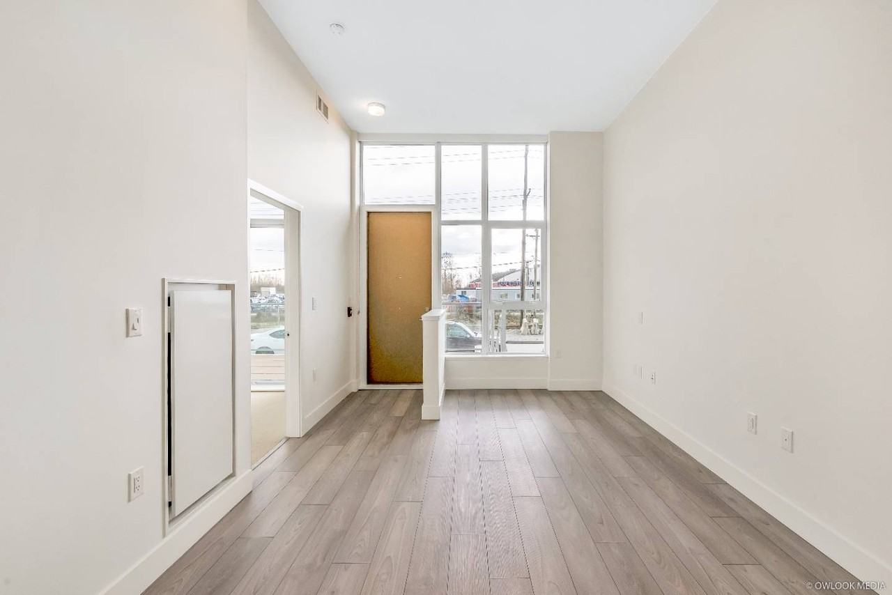 3559 E Kent Ave North #TH3 - Photo 7 of 15