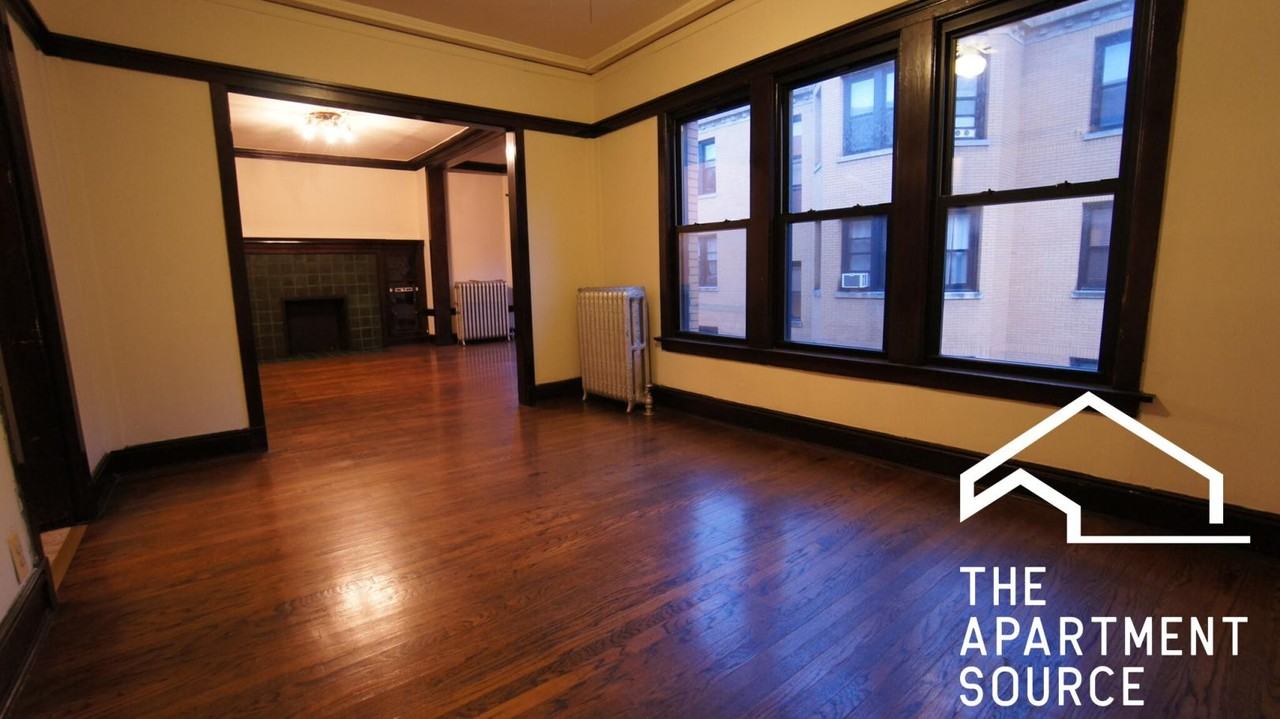 2426 N Sawyer Ave #1E - Photo 6 of 13