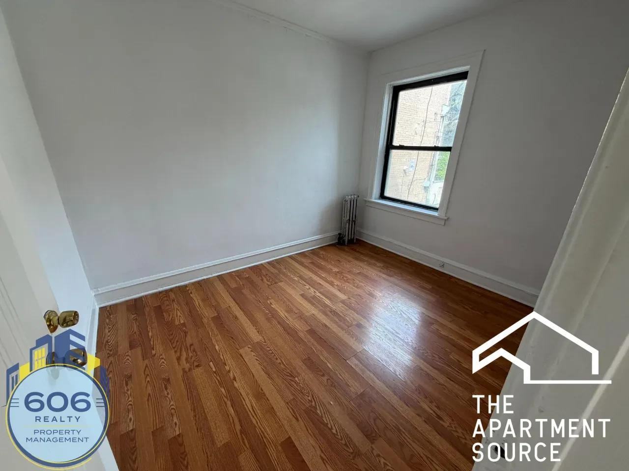 1135 W Lunt Ave #101 - Photo 6 of 14