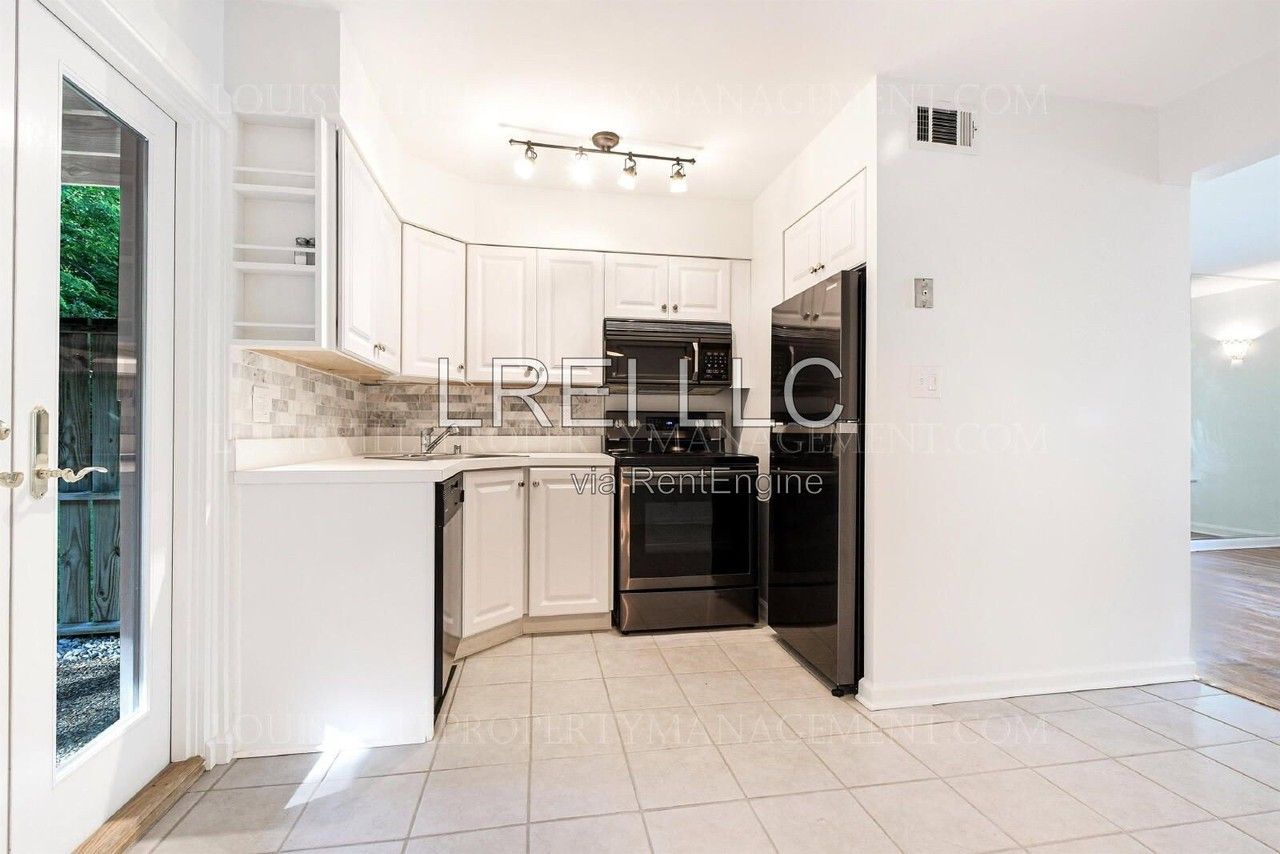 4105 Stoneview Dr #1 - Photo 5 of 16