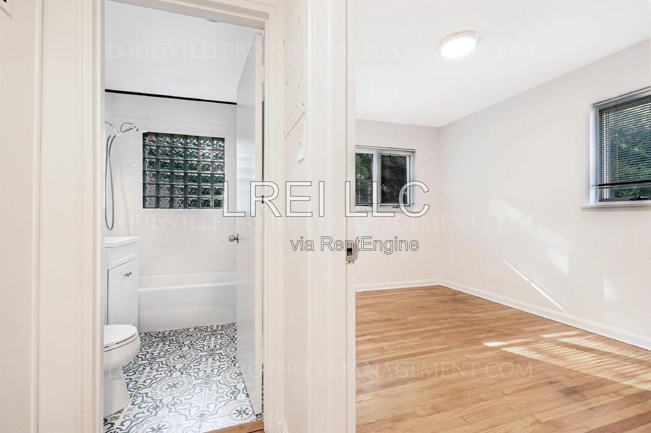 4105 Stoneview Dr #1 - Photo 6 of 16