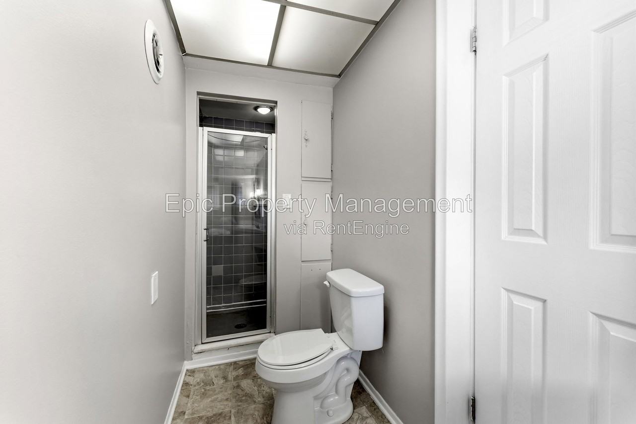 812 Riverbank St - Photo 6 of 14