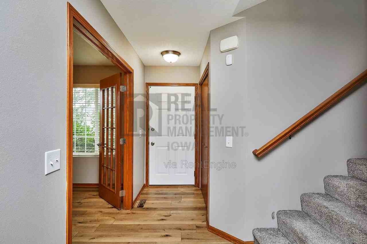 3504 163rd St - Photo 3 of 31