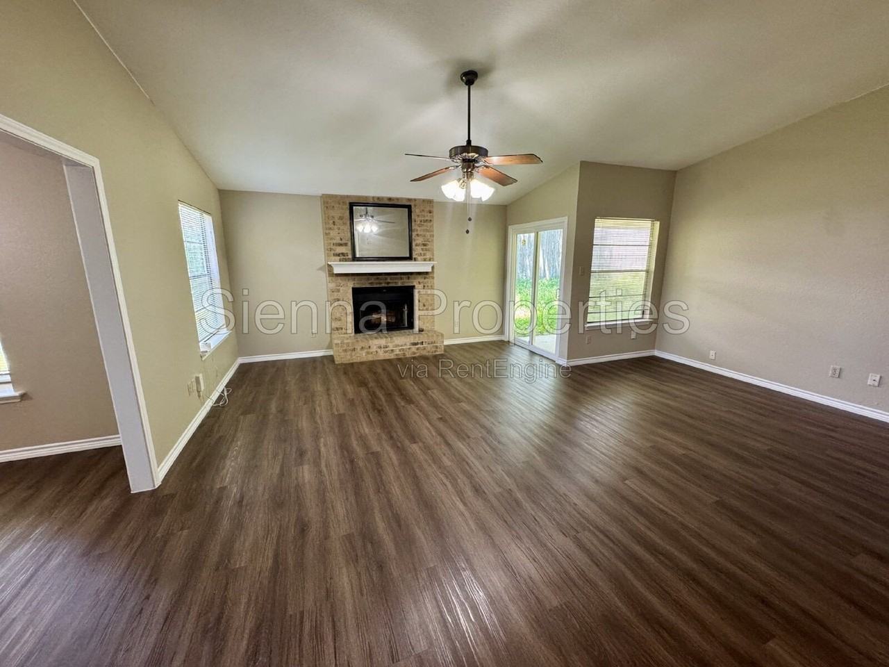 7206 Smokey Hill Rd - Photo 4 of 30