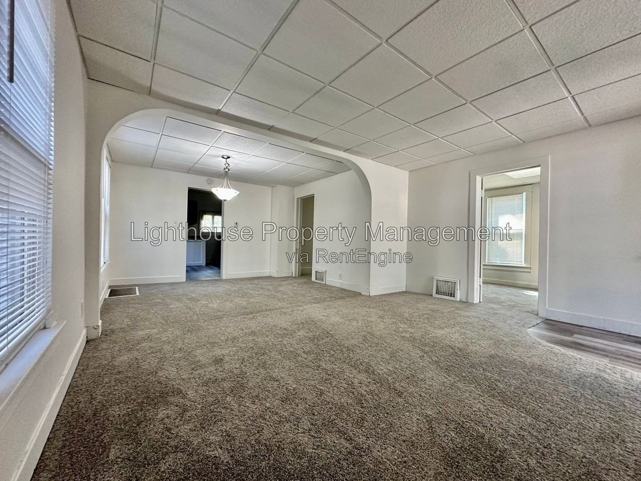 2528 Hoyt St - Photo 2 of 13