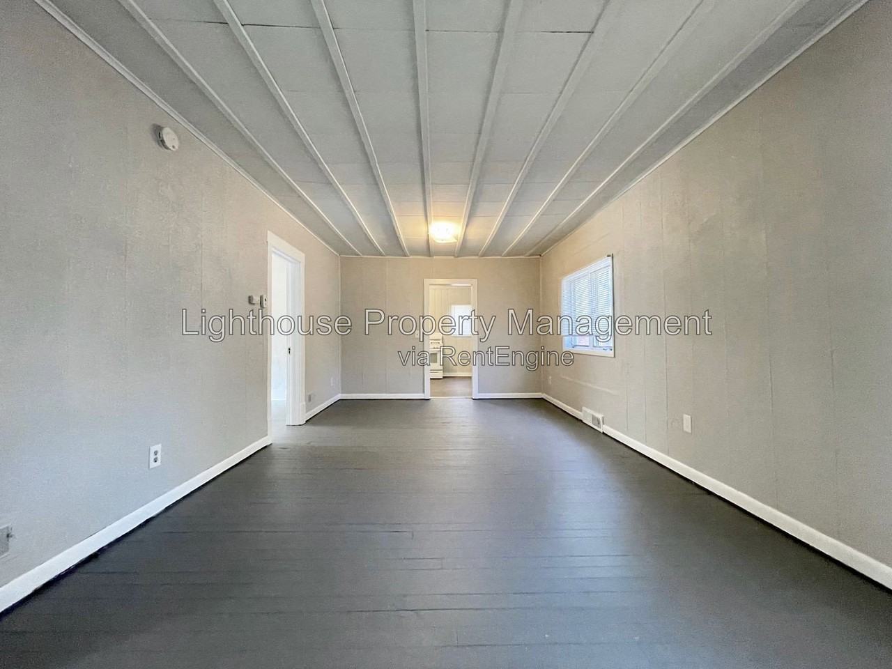 3201 5th St - Photo 4 of 19