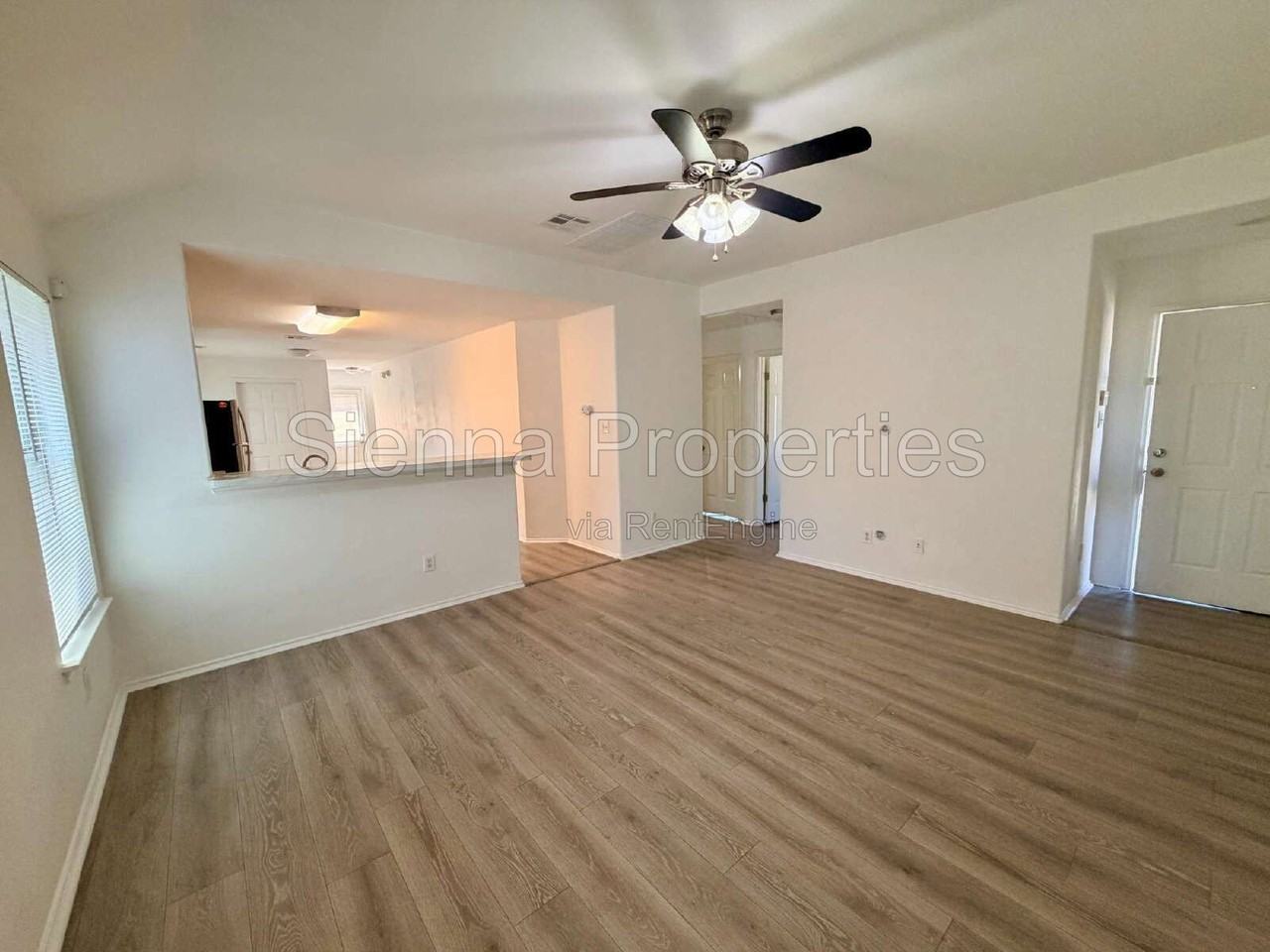 1148 Shadow Creek Blvd - Photo 3 of 21