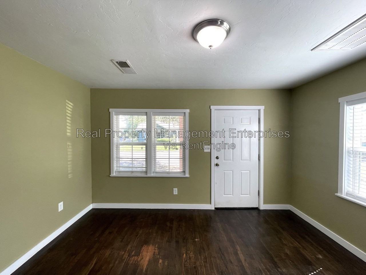 1503 Nw 46th St - Photo 3 of 9