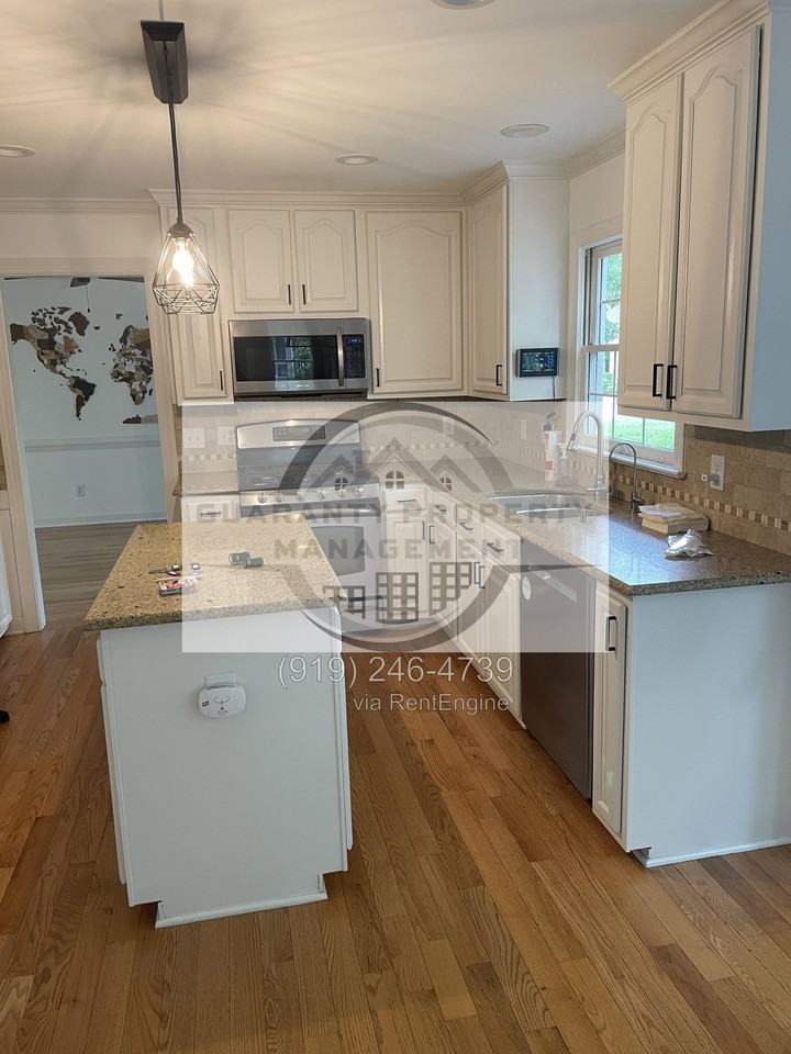 101 Cambay Ct - Photo 2 of 9