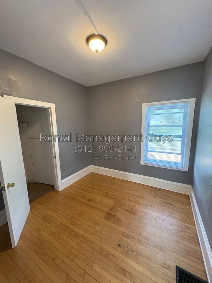 2411 Golden Valley Rd #2 - Photo 5 of 21