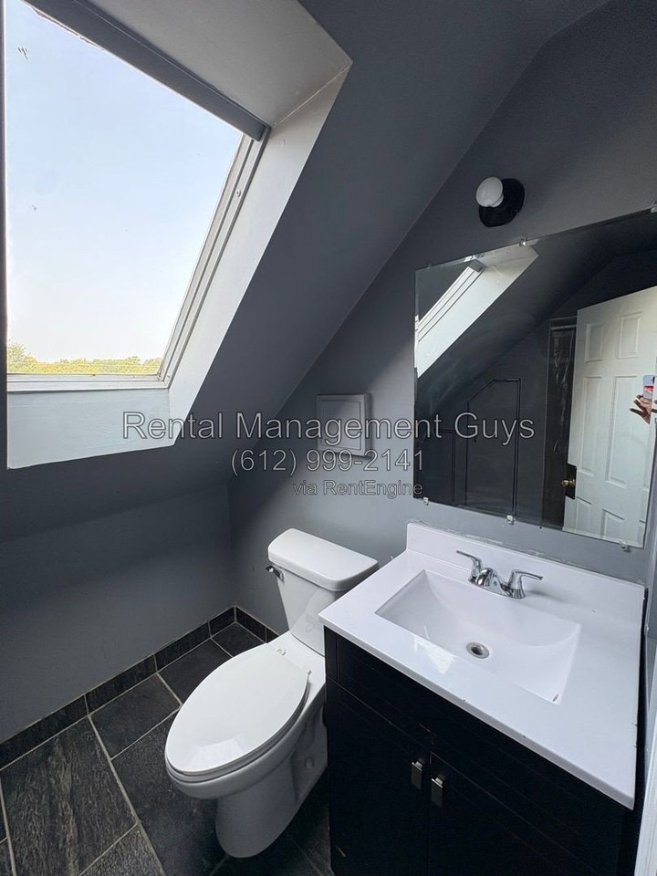 2411 Golden Valley Rd #2 - Photo 4 of 20