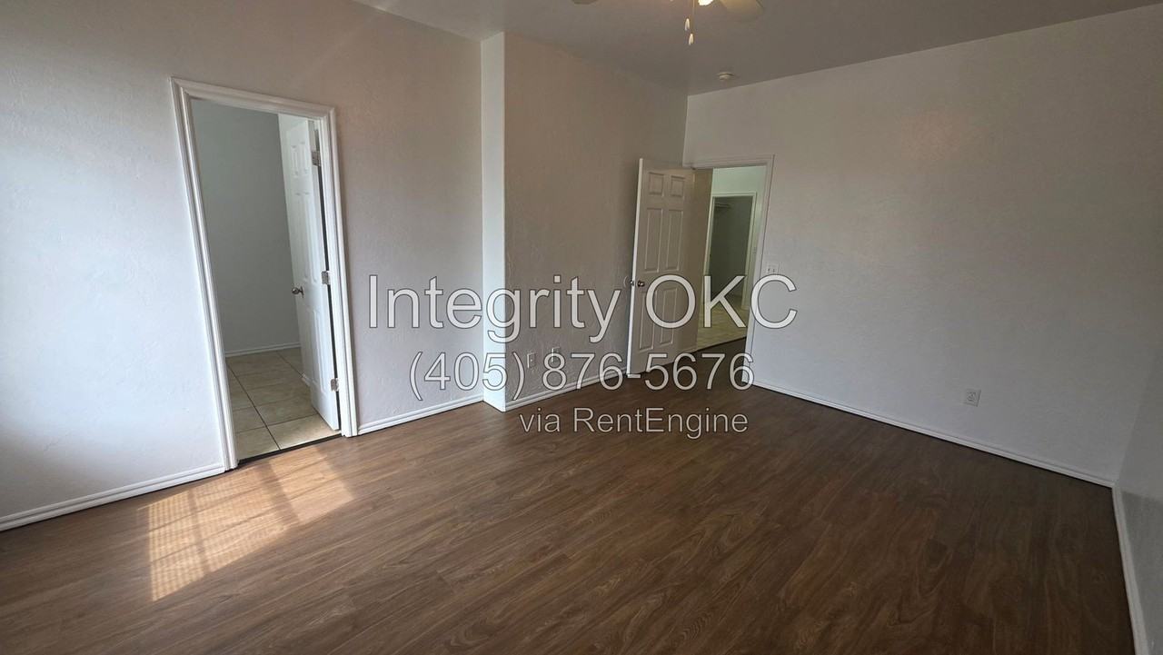 1503 Tahoe Ln - Photo 5 of 20